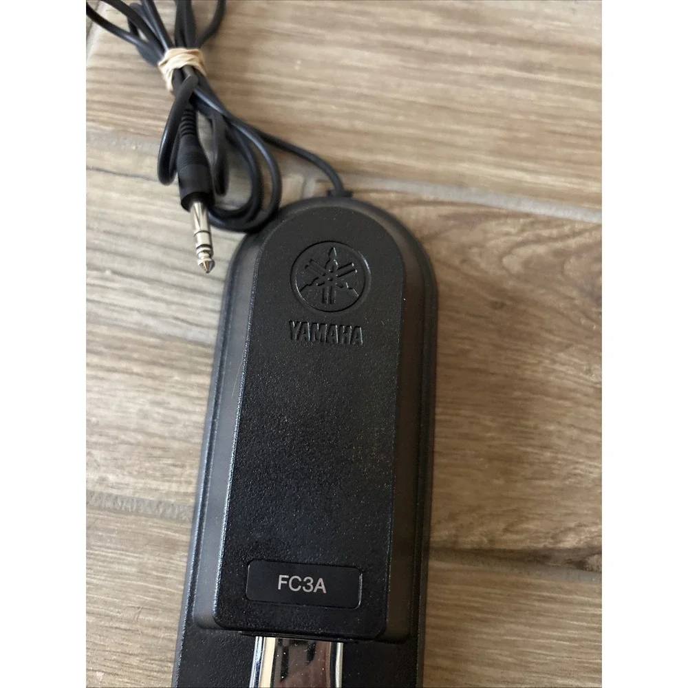 Yamaha FC4A Piano Sustain Pedal - Black